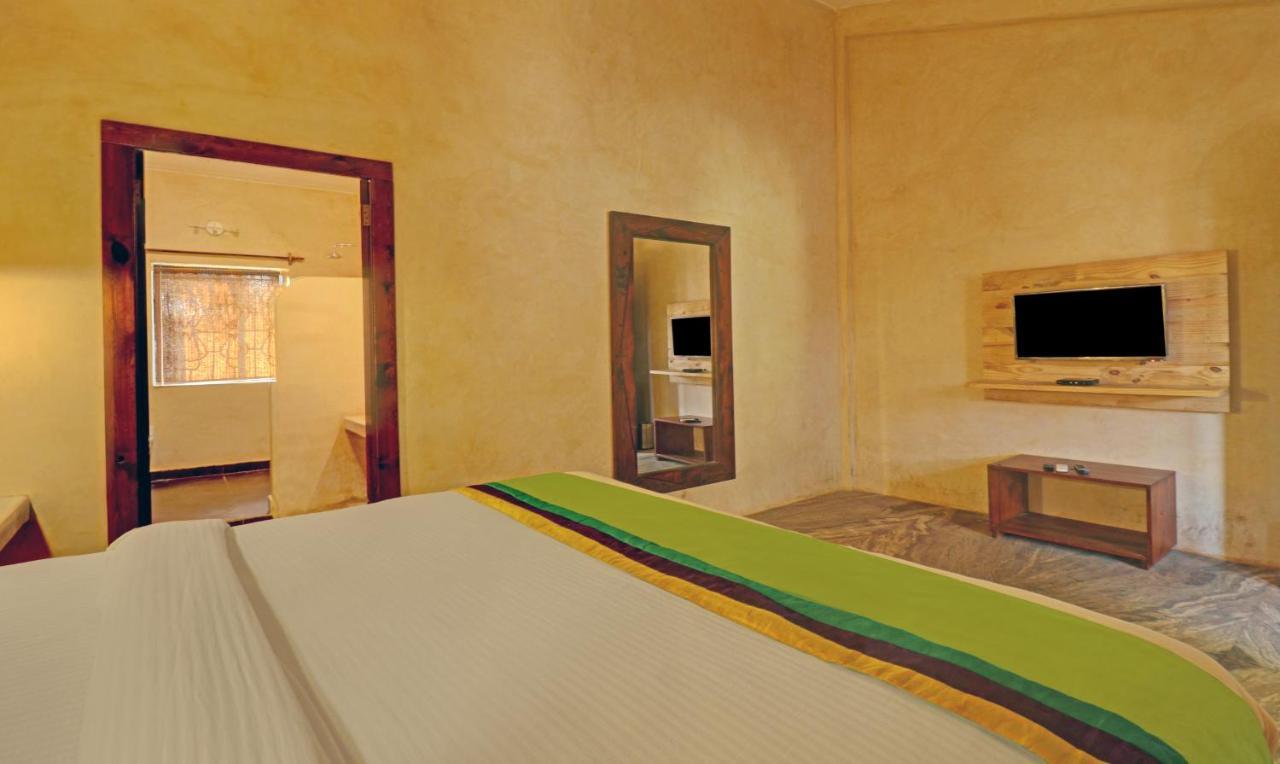 Treebo Morjim Banyan Resort Eksteriør bilde